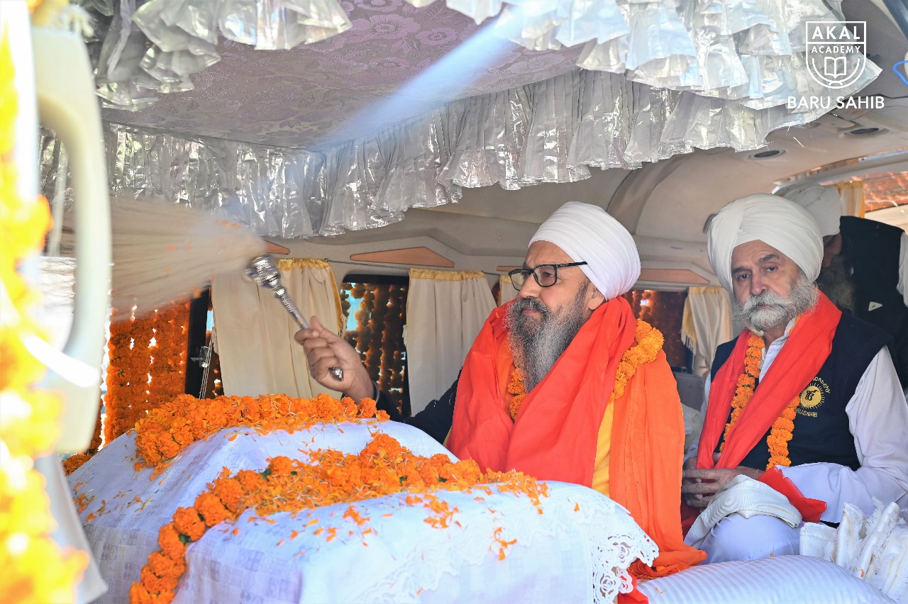 350th Shaheedi Shatabdi of Shri Guru Tegh Bahadur Sahib, Nagar Kirtan from Gurdwara Shri Baru Sahib to Gurdwara Shri Sis Ganj Sahib, Anand pur Sahib Gallery Image