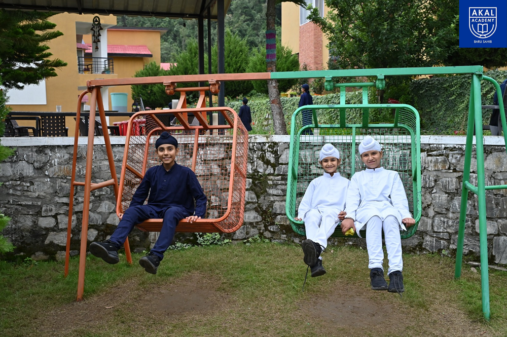 Learning Beyond the Classroom Gallery Image