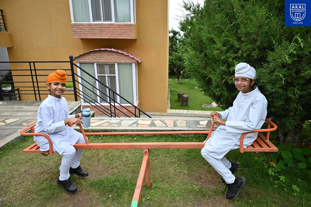 Learning Beyond the Classroom Gallery Image