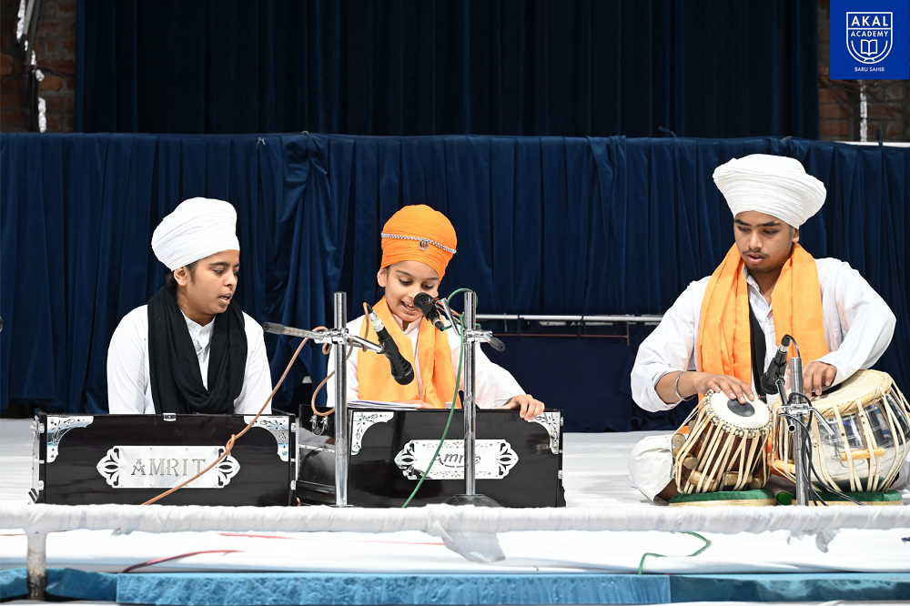  International Campers AttenSpecial Mid-Session Ceremony at Darbar Sahib, Baru Sahib Gallery Image