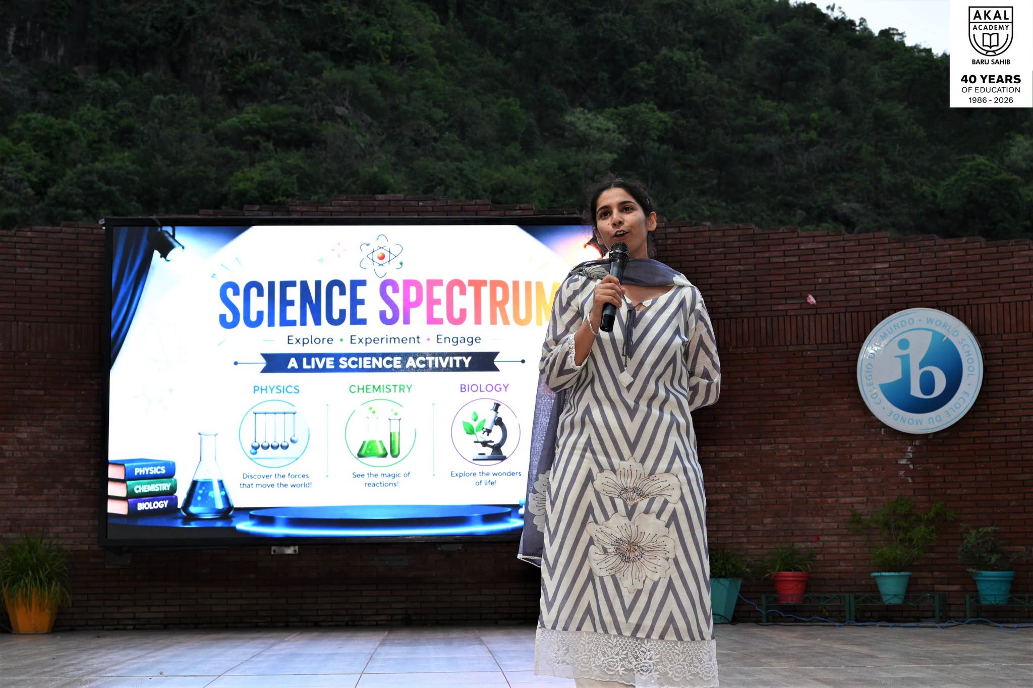 Science came alive as students participated in an engaging Live Science Activity, where classroom concepts were transformed into experiential learning. Gallery Image