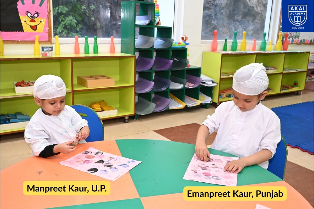 Vegetable & Cotton Painting Competition. Gallery Image