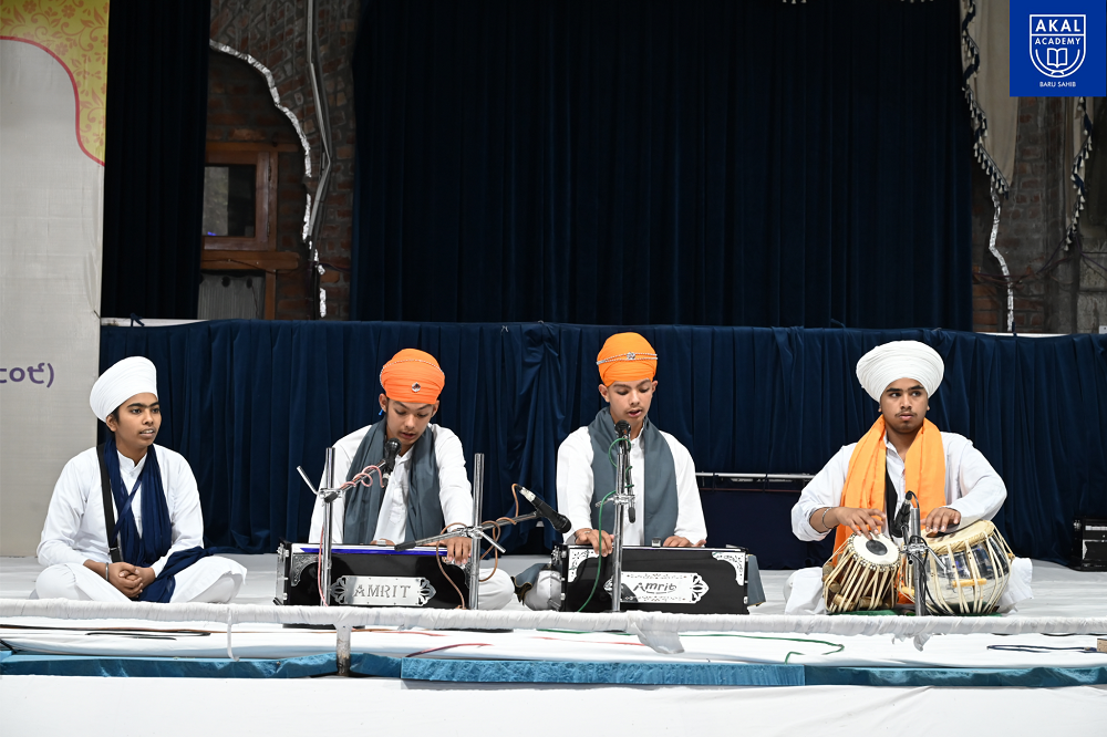  International Campers AttenSpecial Mid-Session Ceremony at Darbar Sahib, Baru Sahib Gallery Image