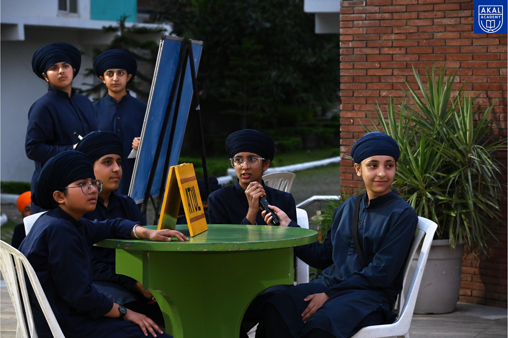 Discovery Science Quiz at Akal Academy, Baru Sahib Gallery Image